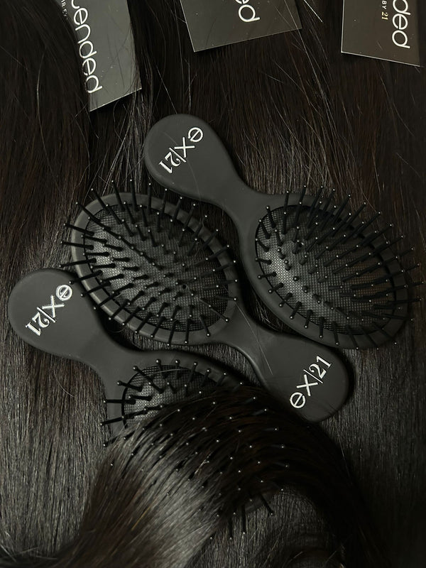 ex|21 Pro Matte Black Detangle Brush